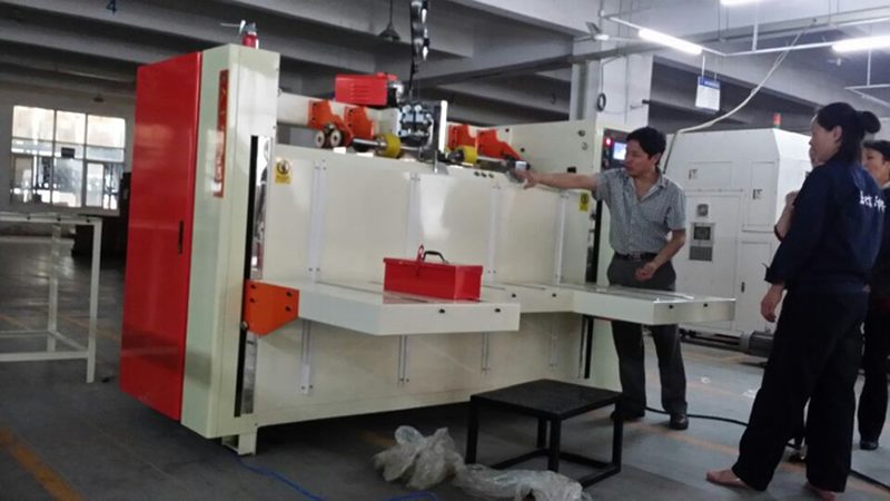 定制封口机，尺寸何解？关键因素深度剖析**